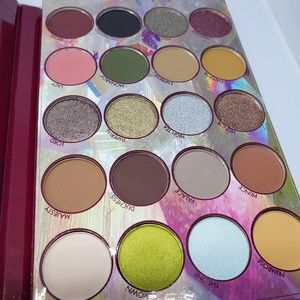 Royal Affair eyeshadow palette